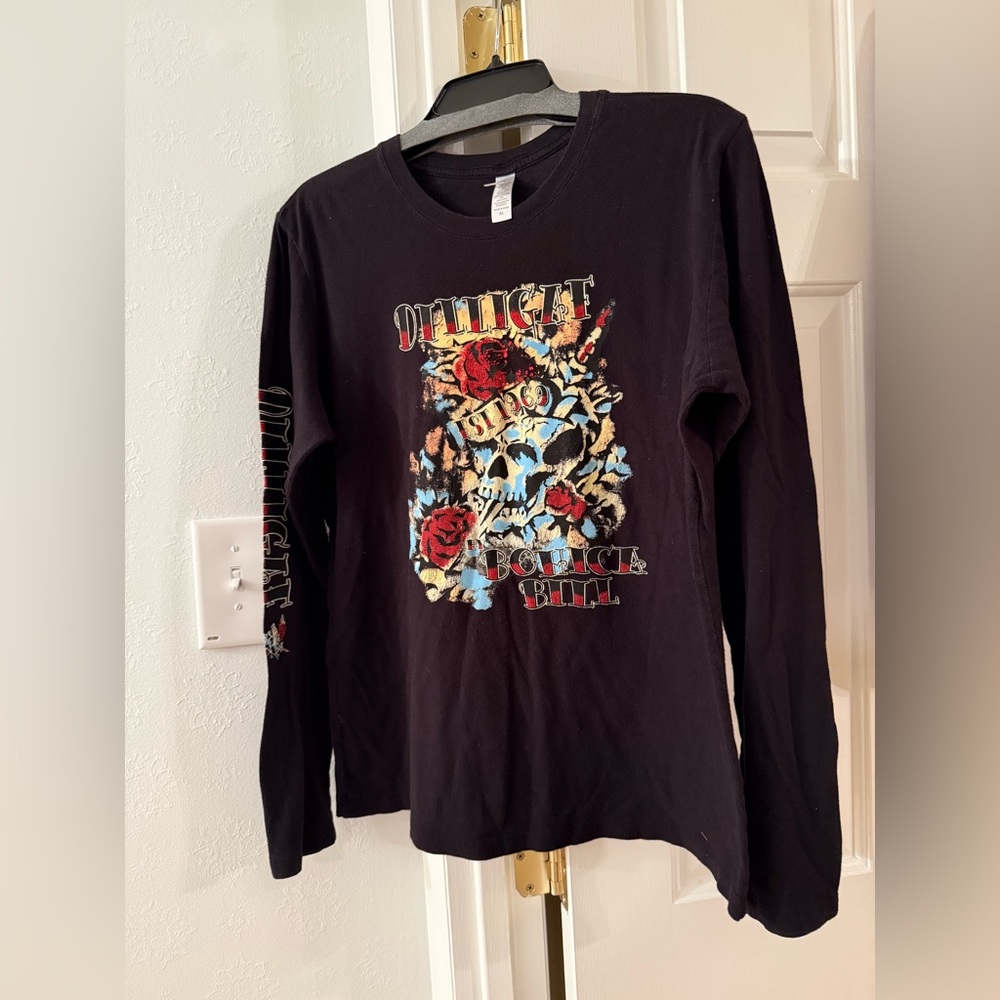 Black Long Sleeve Graphic Tee by DILLAGAF
by BOHICA BILL